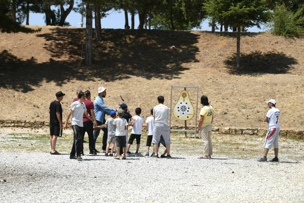 Konya’da özel çocuklar ve babaları kampta eğlendi 2